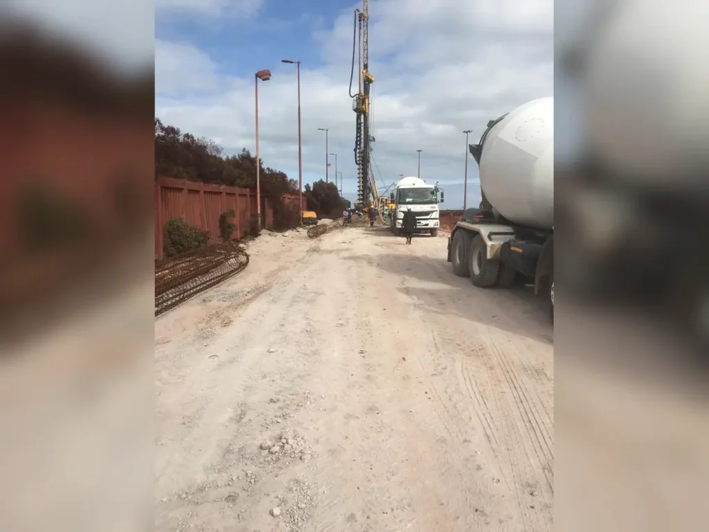 P002 saldanha substation n auger drilling rig concrete delivery