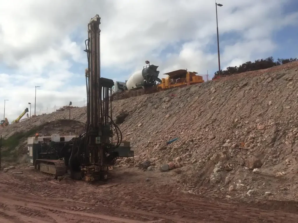 P002 saldanha substation n drilling rig base embankment