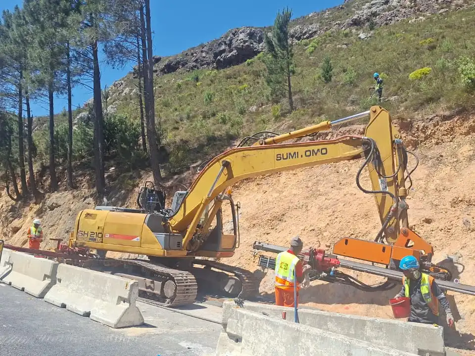 Franschhoek pass b01 020 drilling